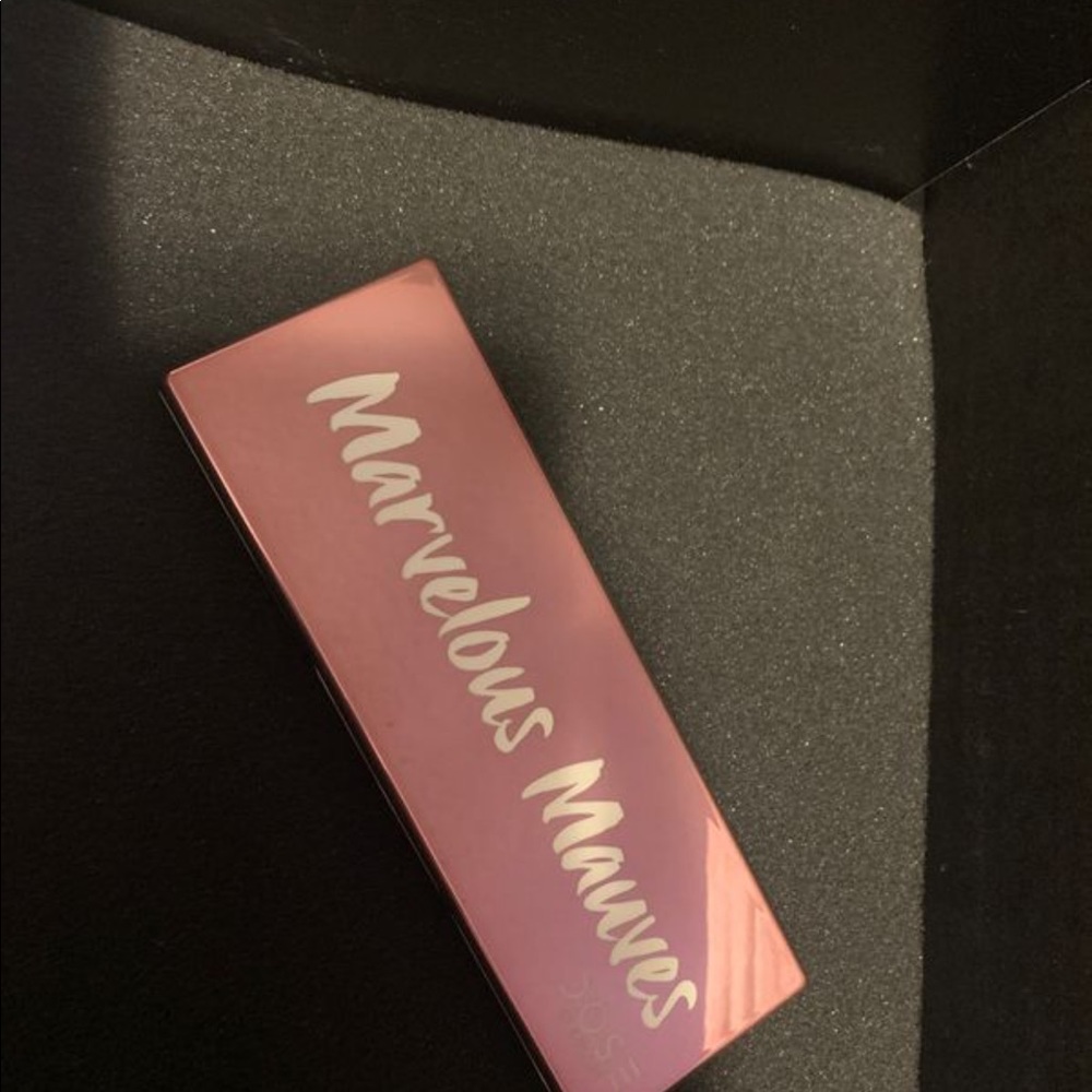 New Dose Of Colors Marvelous Mauves Pallette